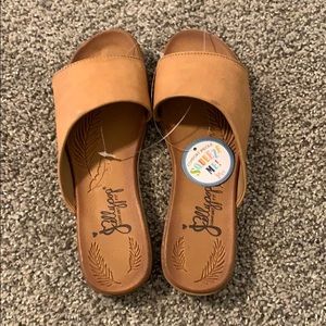 Jellypop Comfort Fit Sandals